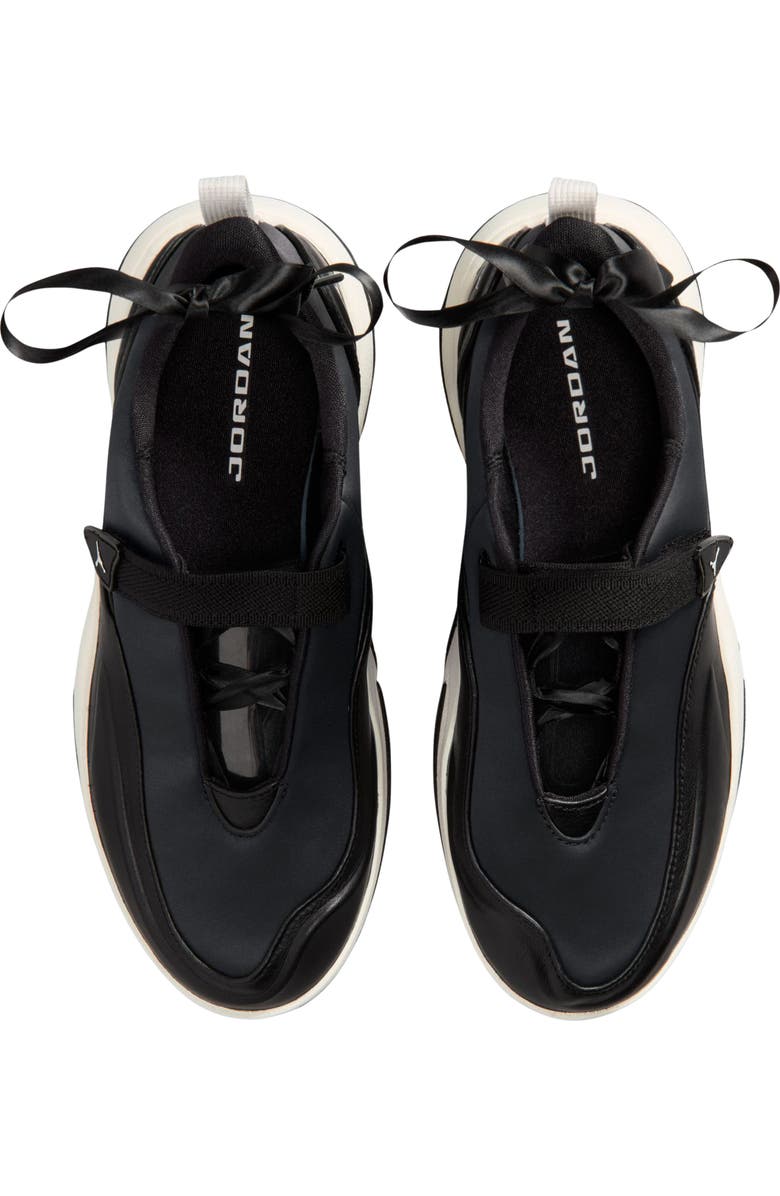 Jordan The Jordan Pointe Sneaker, Alternate, color, Black/ Sail