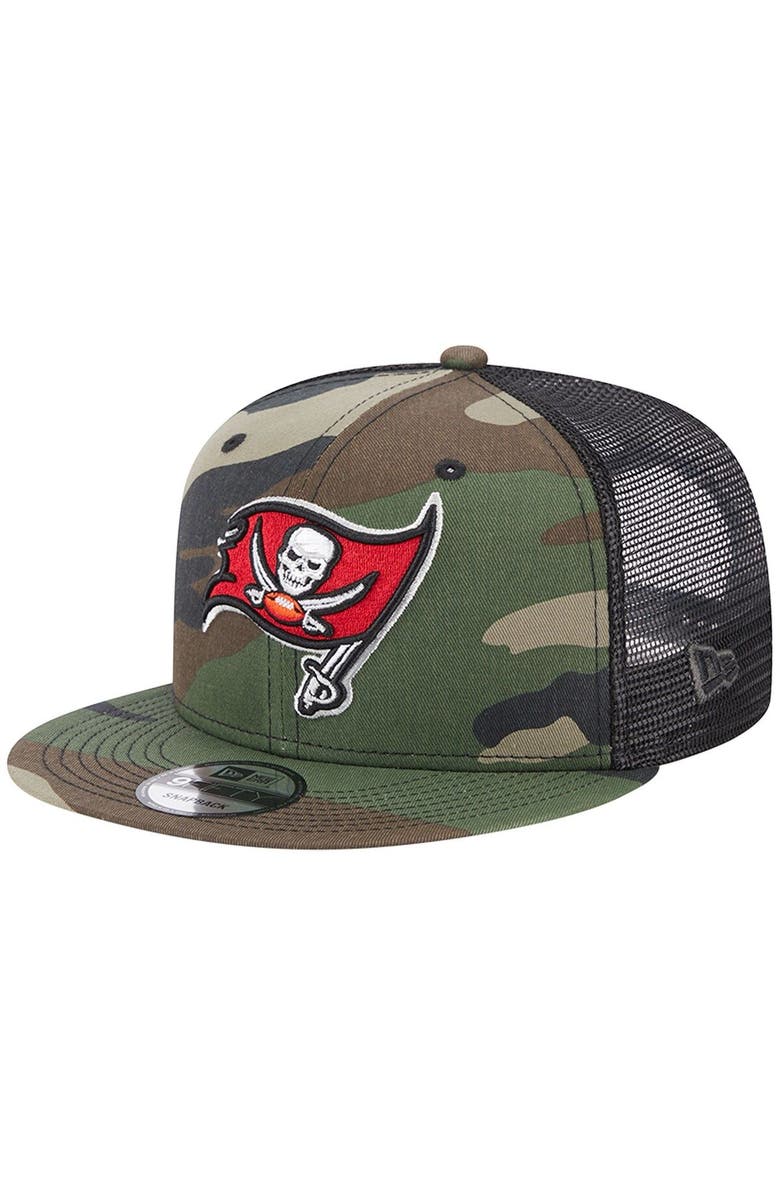 New Era Men's New Era Camo Tampa Bay Buccaneers Classic Trucker 9FIFTY Snapback Hat, Main, color,