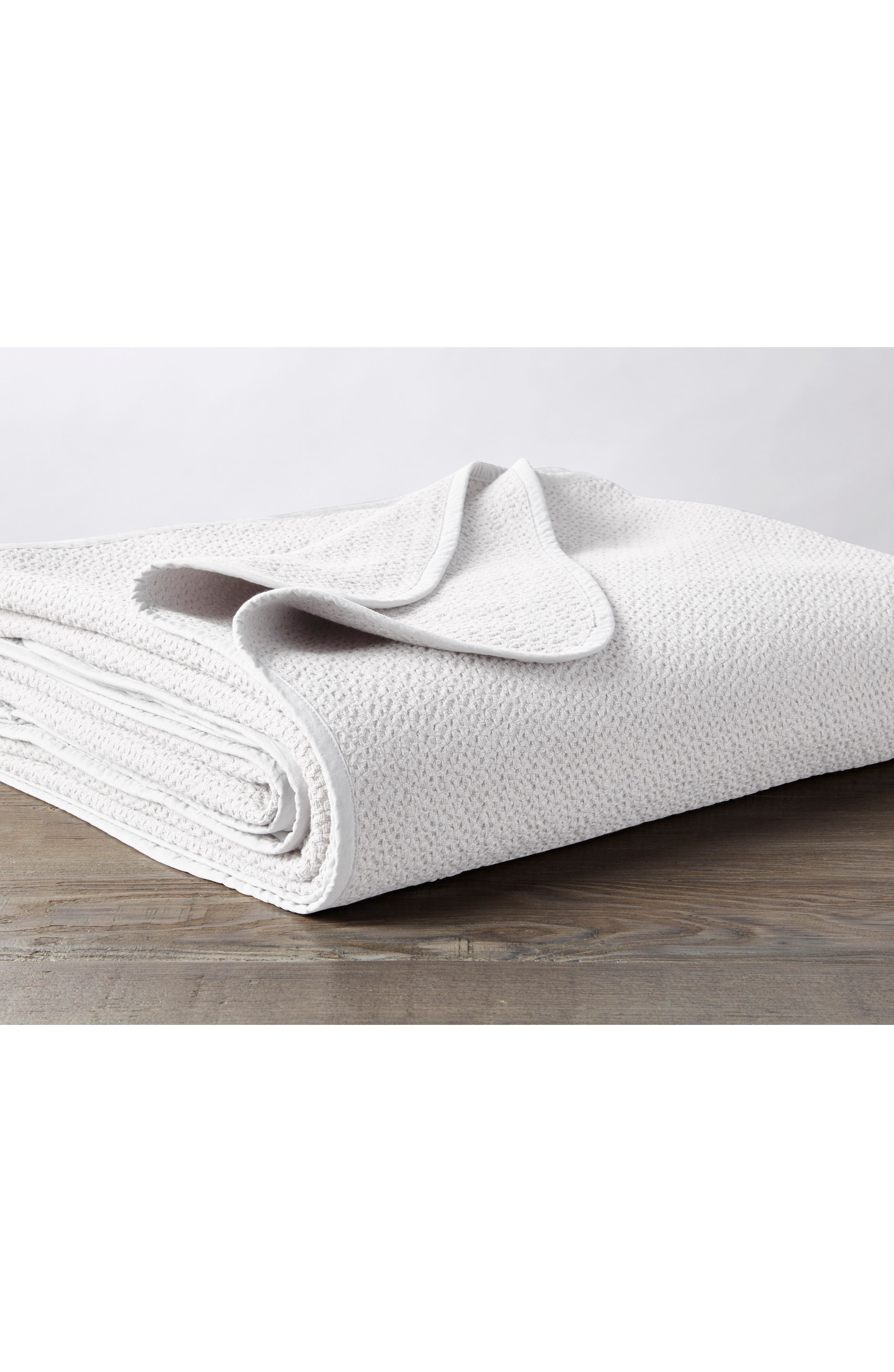 Coyuchi Honeycomb Organic Cotton Blanket - White, King