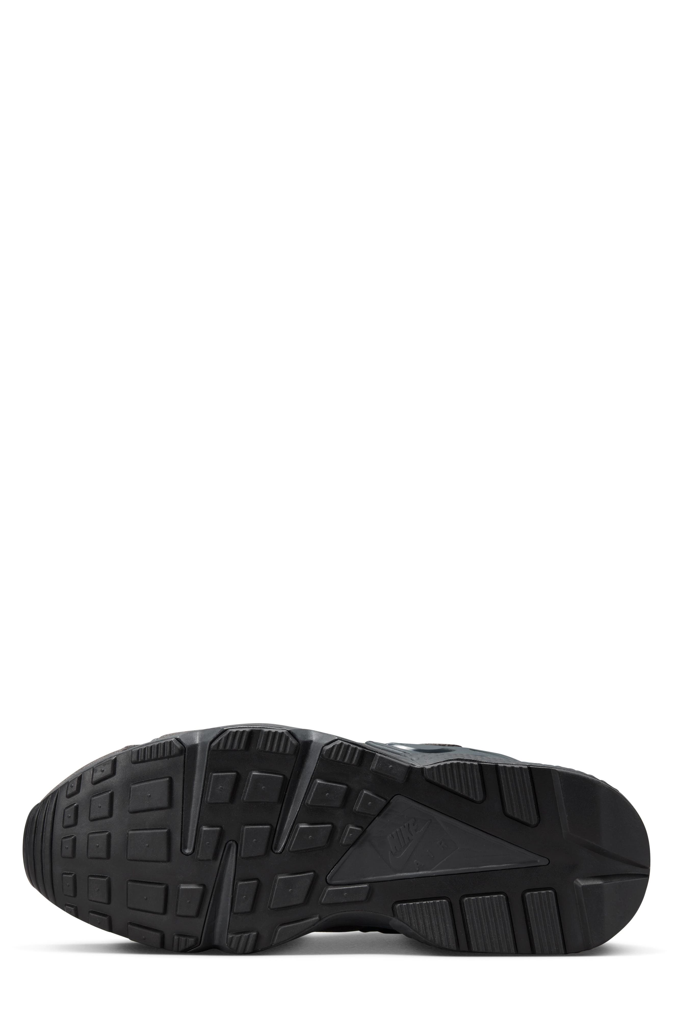 Nike Air Huarache Sneaker, Alternate, color, 