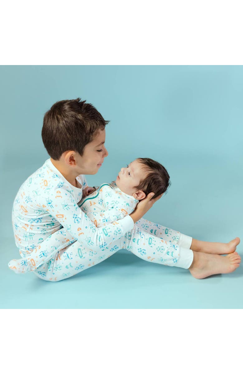 Norani Kids Organic Two-Piece Pajama Set, Alternate, color, Robots