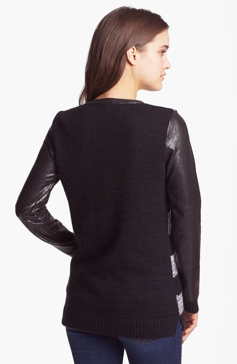 Trouvé , Alternate, color,