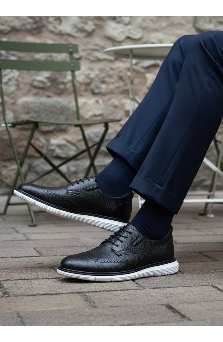 Marc Joseph New York Hill Street Hands Free Technology Leather Wingtip Casual Oxford, Alternate, color, Black Grainy Leather