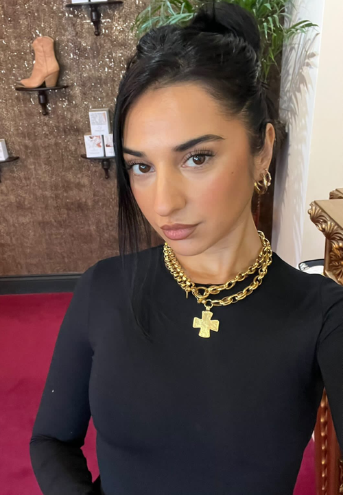 Sccollection Madonna Necklace In Gold