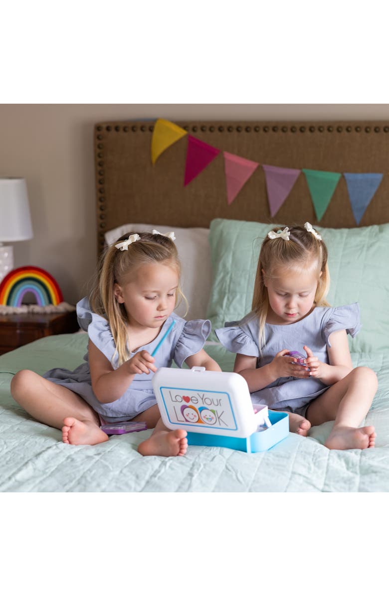 Melissa & Doug Love Your Look Makeup Kit Play Set, Alternate, color,