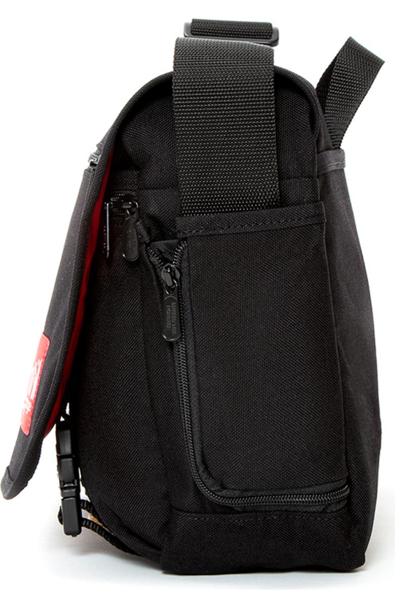 Manhattan Portage Delancey Messenger Bag, Alternate, color, Black