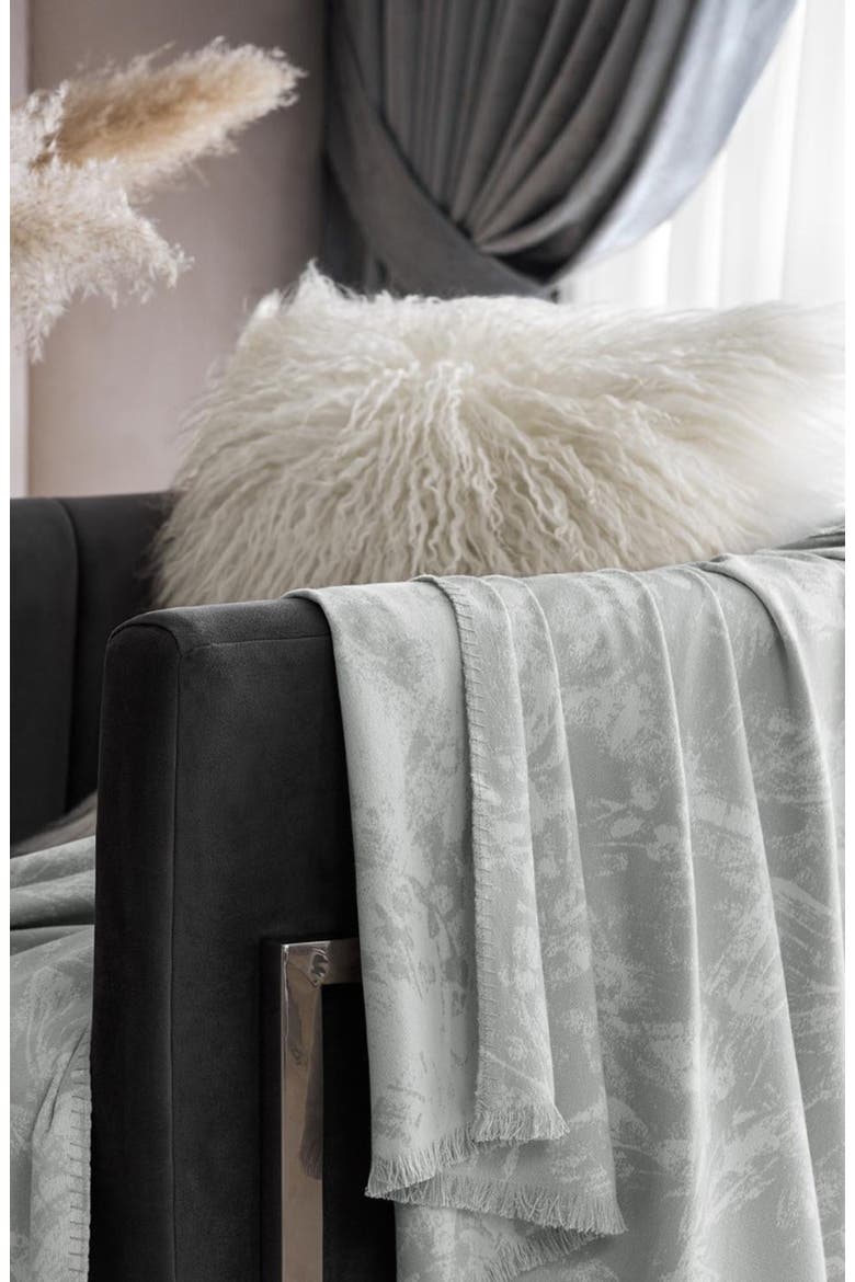 Neira throw, Alternate, color, Grey