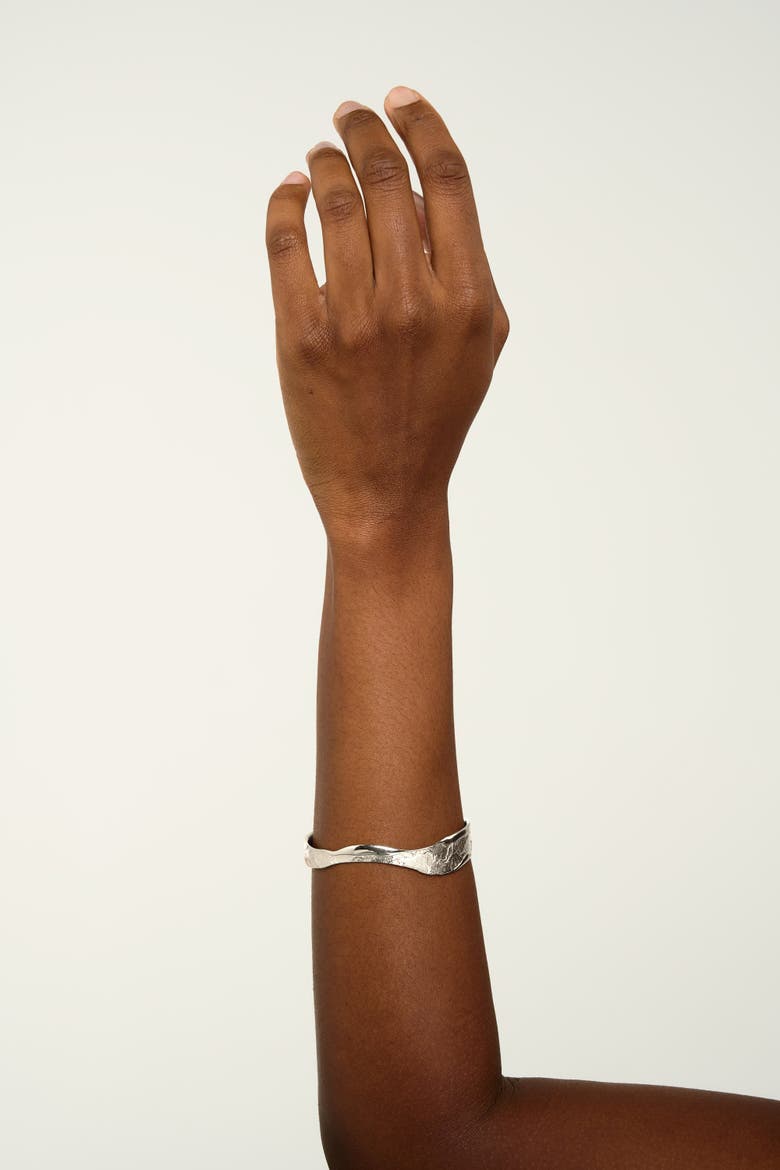Edge Bangle, Alternate, color, Silver