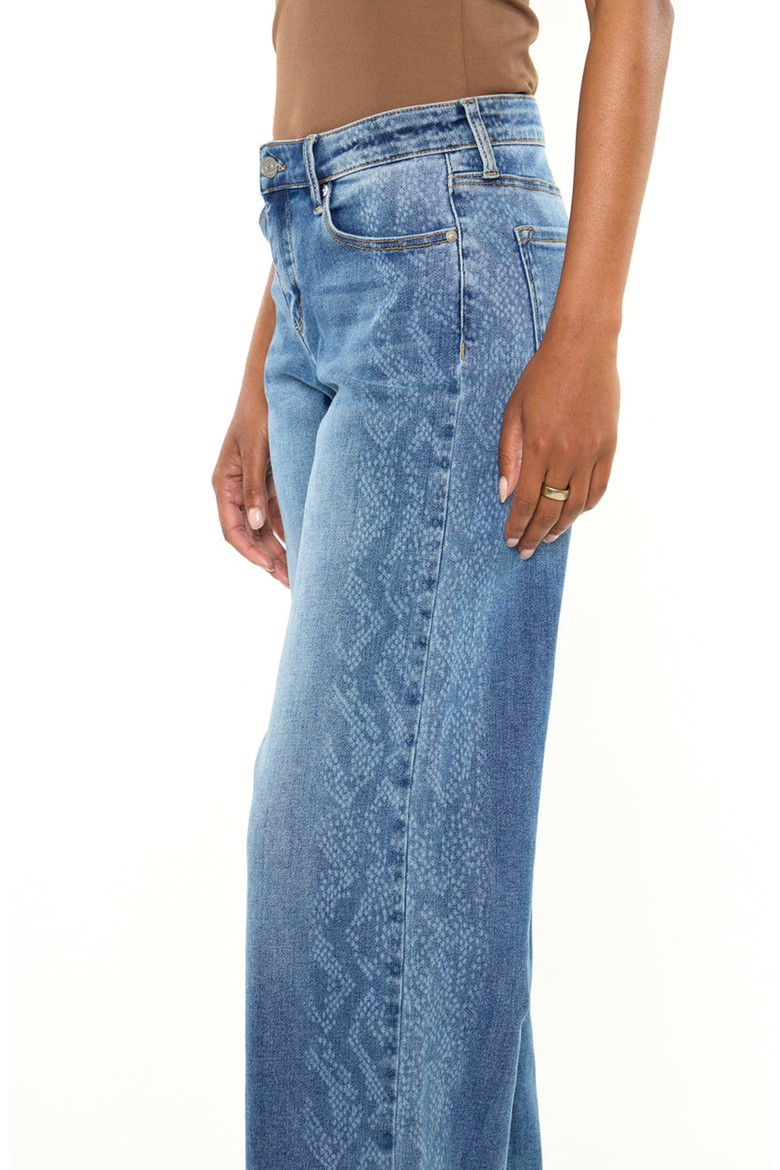 Angelique Mid Rise Wide Flare Jeans, Alternate, color, Medium Wash