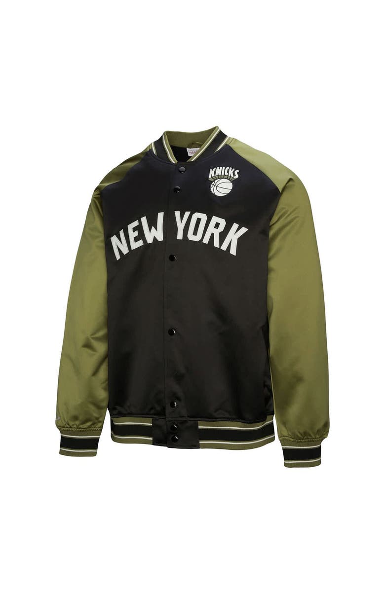 Mitchell & Ness Men's Mitchell & Ness Olive/Black New York Knicks Clutch Satin Raglan Full-Snap Jacket, Main, color, Olive