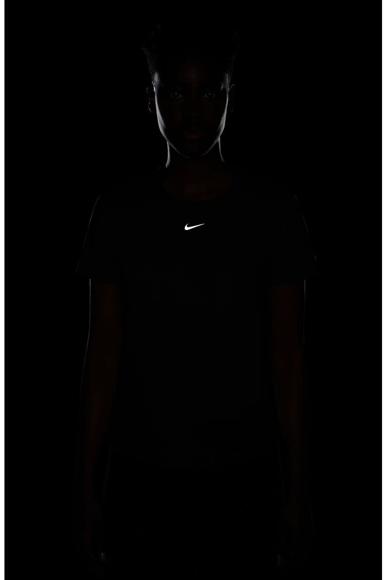 One Classic Dri-FIT Training Top, Alternate, color, 010 BLACK/BLACK