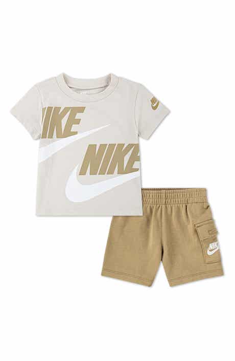 Nike Logo Tee & Cargo Shorts 2-Piece Set
