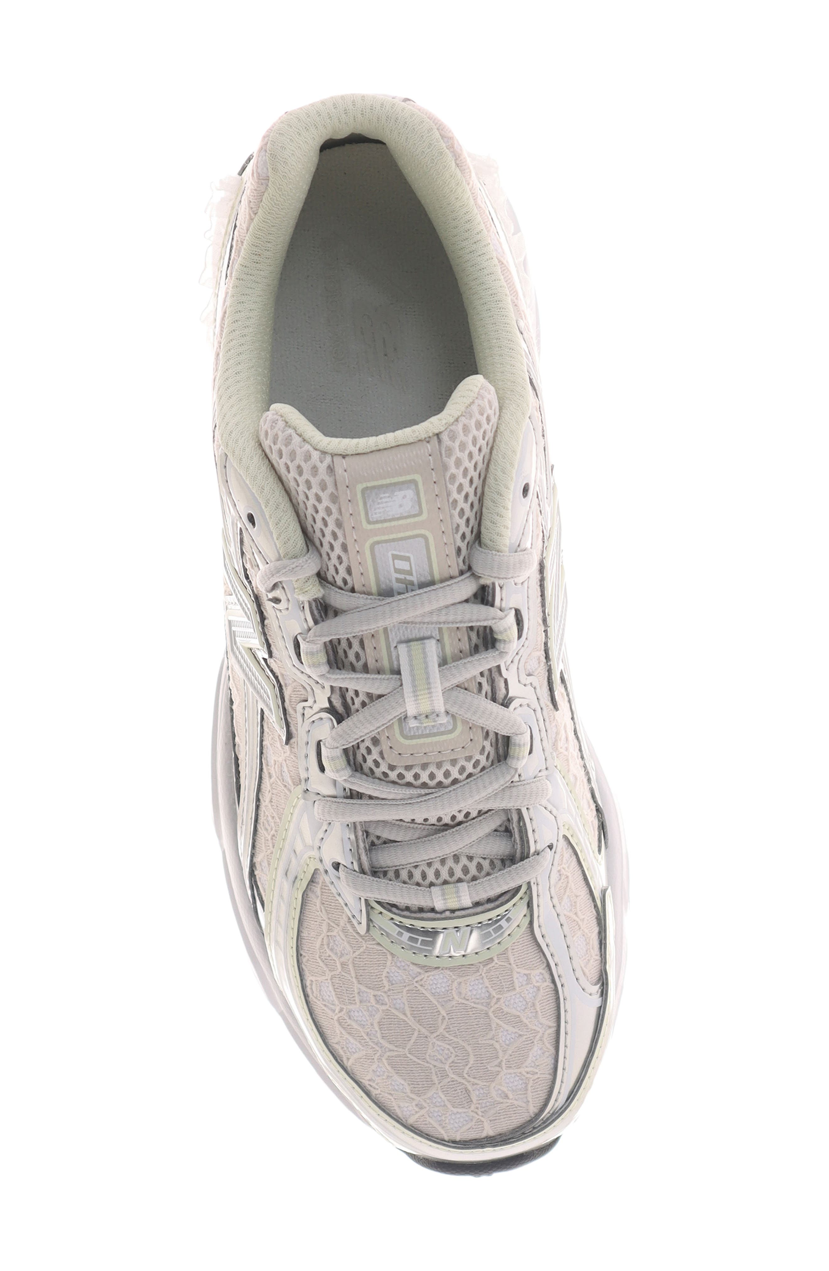 Gender Inclusive 740 Sneaker, Alternate, color, MOONBEAM/ LIGHT SILVER MET