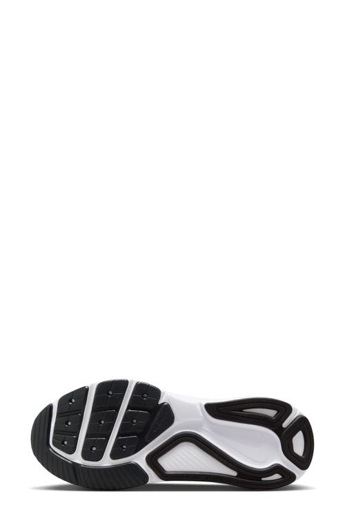 Nike Structure 26 Se Running Shoe In Black