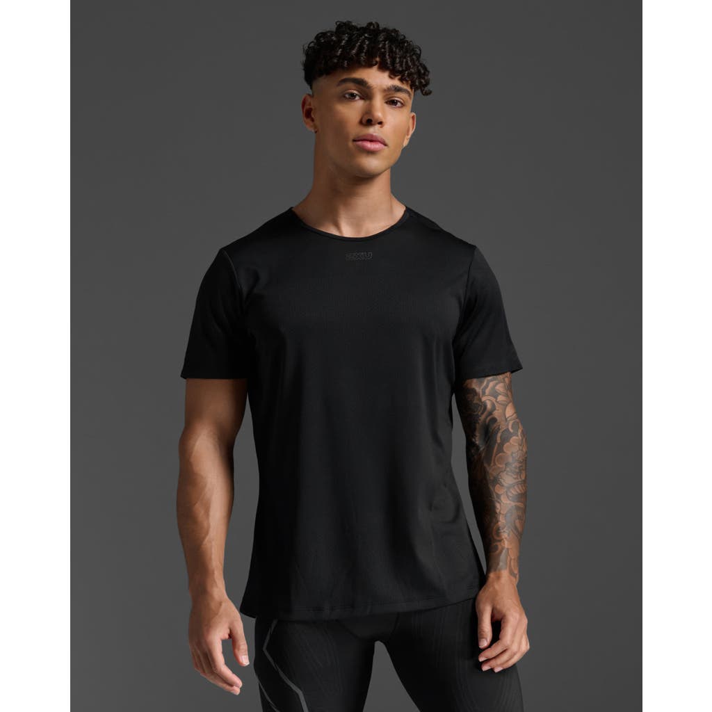 2xu Light Speed Tech Tee In Black