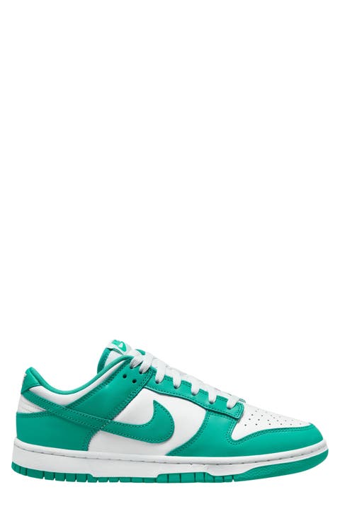 Dunk Low Retro Sneaker (Men)