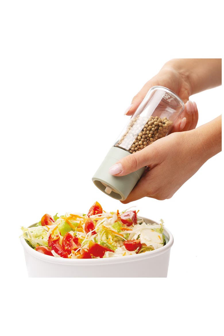 Leo Balance Glass Salt & Pepper Grinder Set, Alternate, color, GREEN
