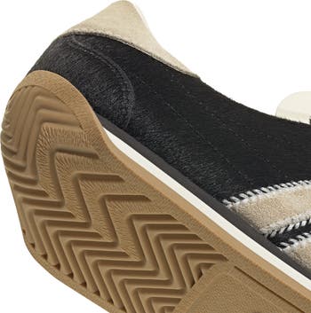 Country Low Top Sneaker