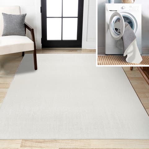 Twyla Classic Solid Low-Pile Machine-Washable Area Rug