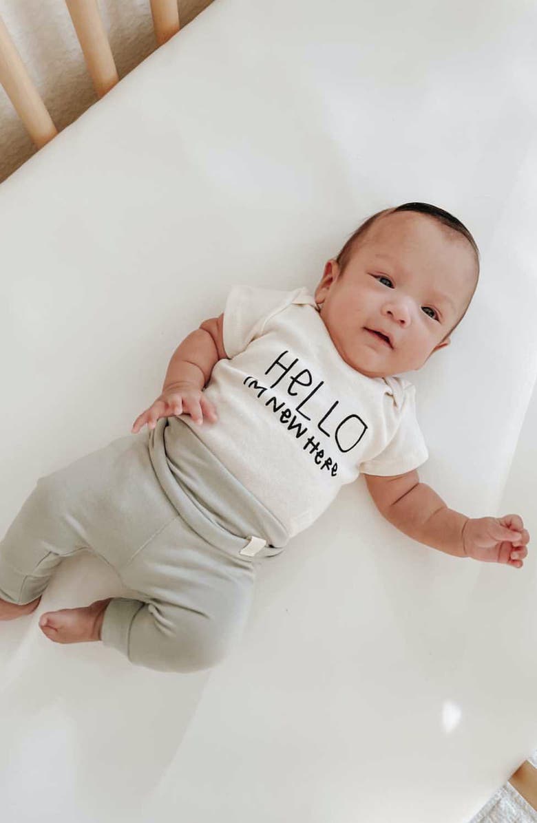 Tenth & Pine Hello, I'm New Here Bodysuit, Pants & Hat Set, Alternate, color,