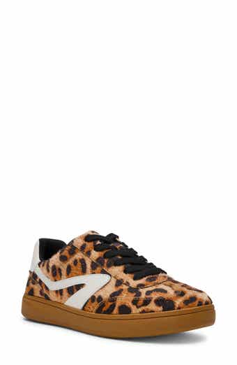 DV by Dolce Vita Voyage A Low Top Sneaker