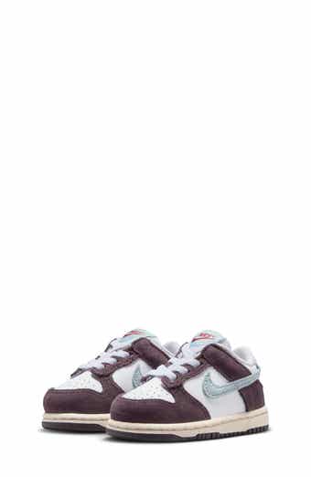 Kids' Dunk Low Basketball Sneaker