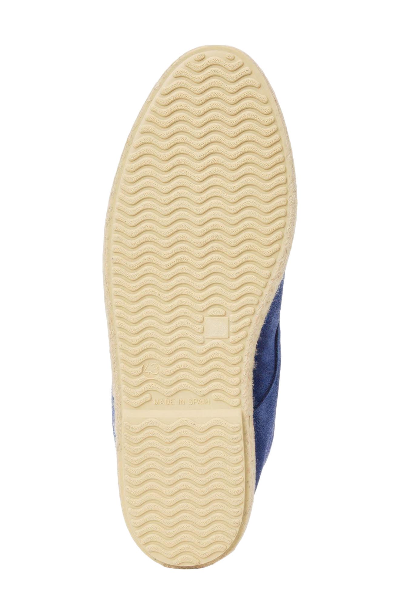 Bosque Chukka Sneaker, Alternate, color, NAVY
