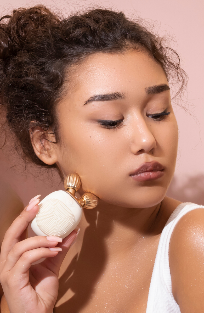 LUCE BEAUTY Dual-Sided Cleansing Face Brush, Massager & Roller - Travel-Friendly, Alternate, color, Ivory