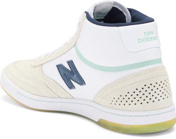 440 Sneaker