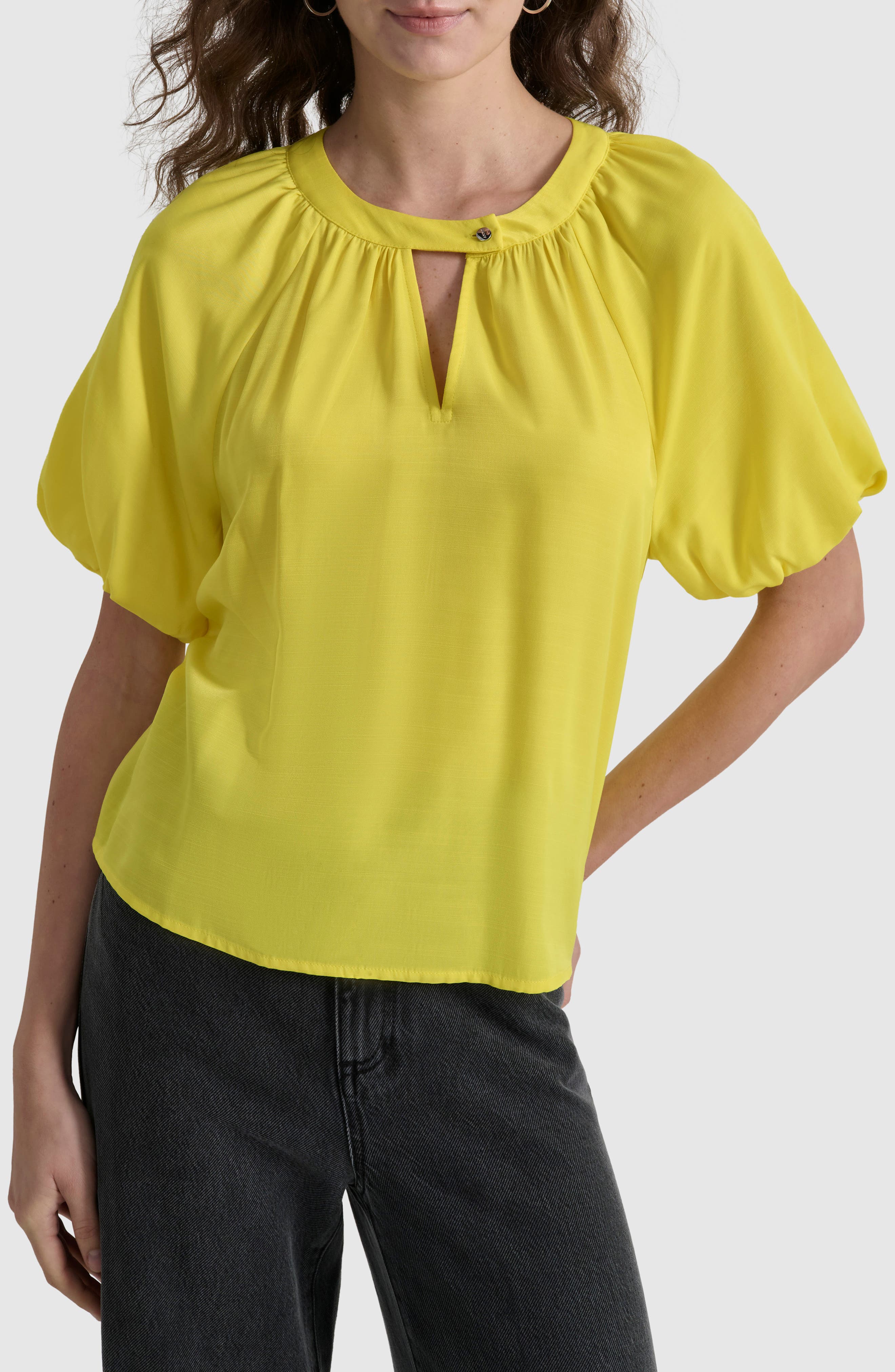 yellow tops for juniors
