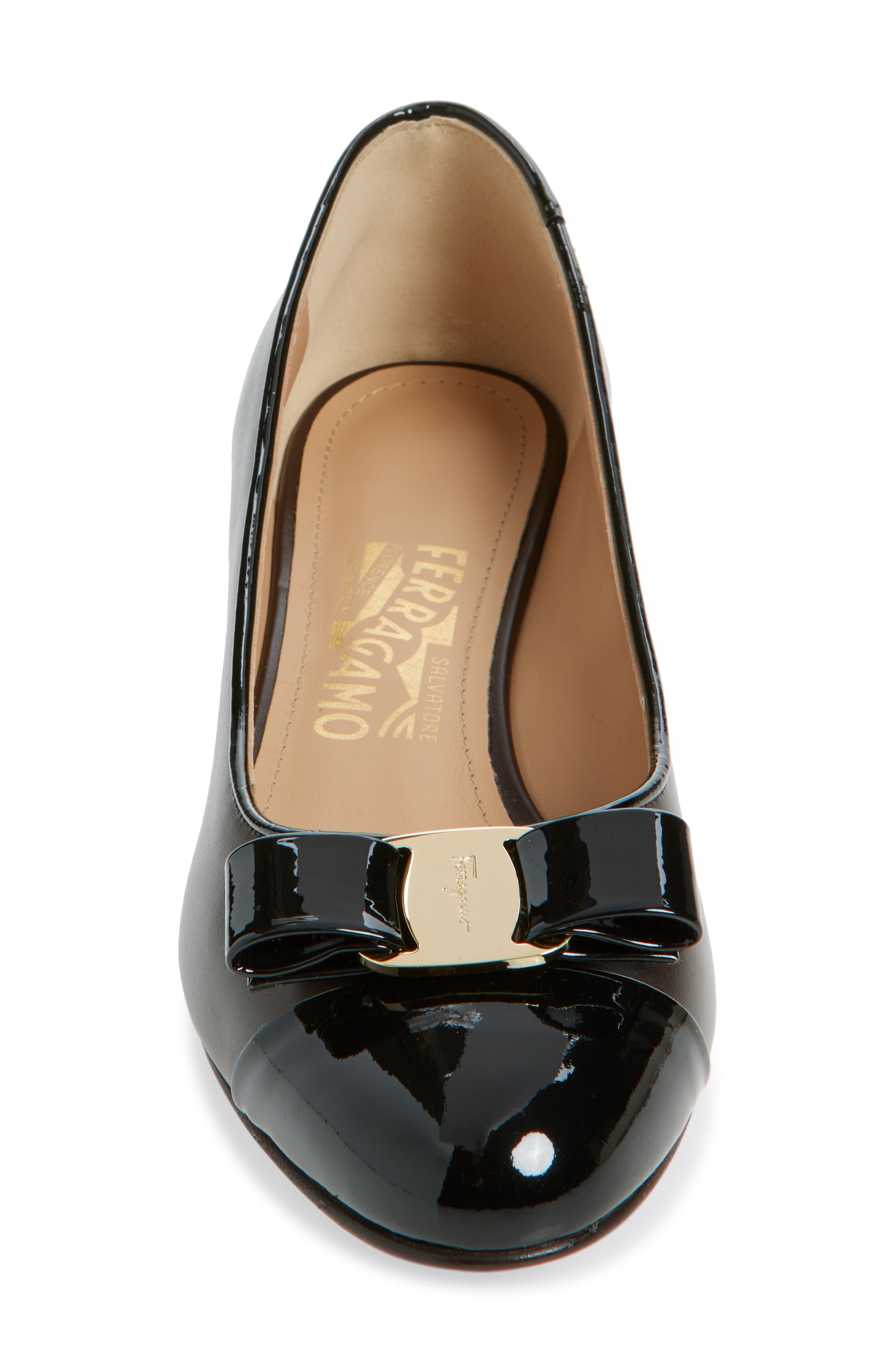 FERRAGAMO Vara Bow Cap Toe Pump, Alternate, color, 