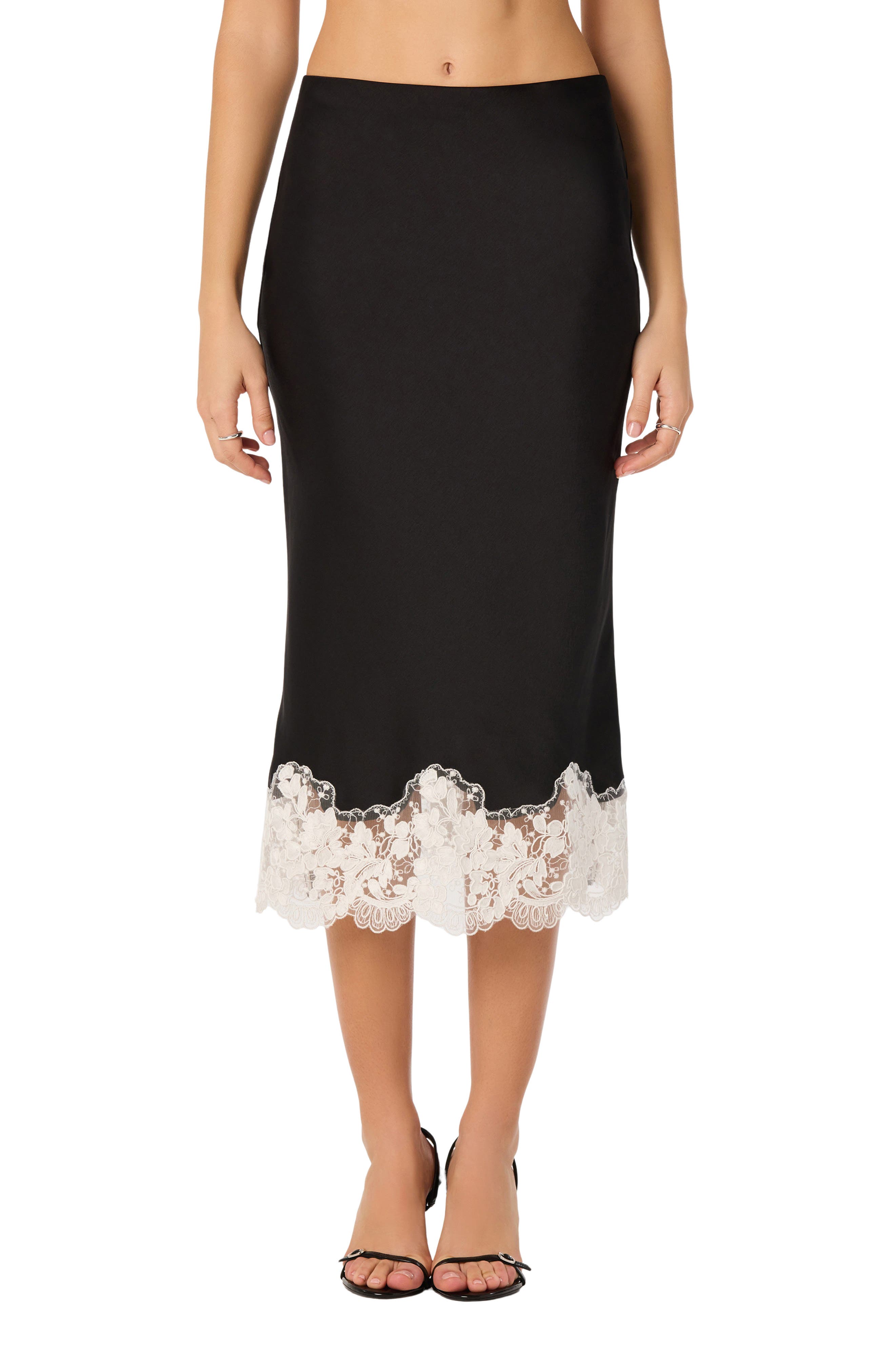 selected BLACK WHITE LACE