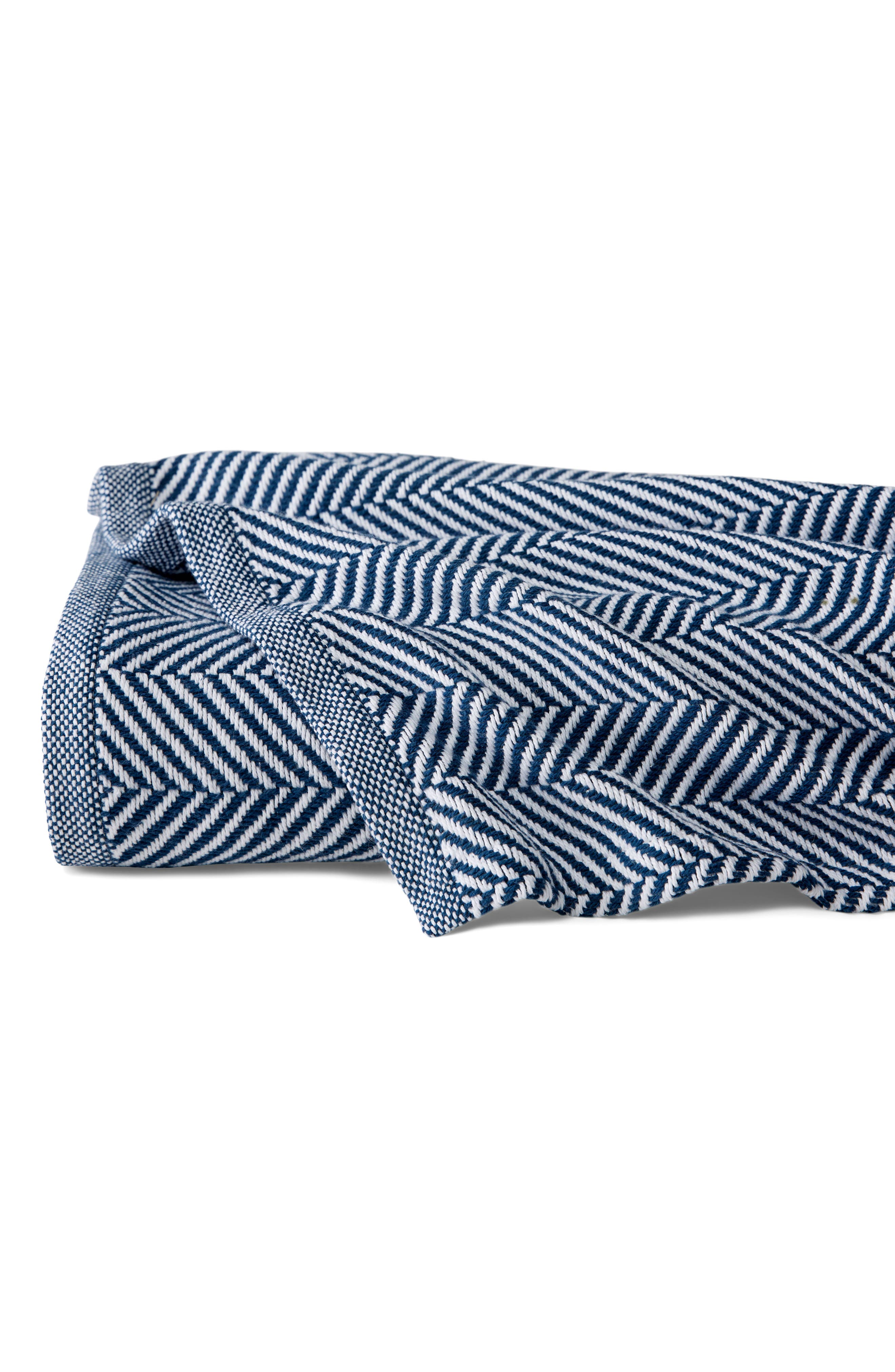 WHITE/ NAVY