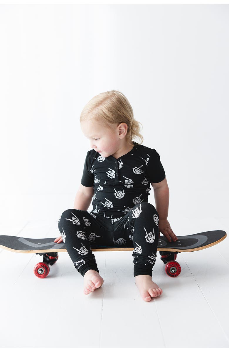 Charlie Lou Baby<sup>®</sup> Little Boy's Rock N' Skull Pajama Set, Alternate, color,
