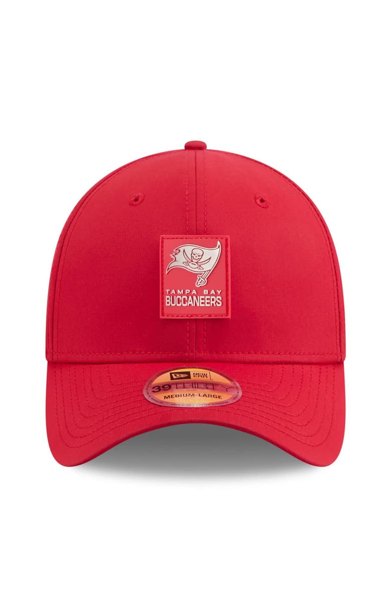 New Era Men's New Era Red Tampa Bay Buccaneers 2025 Sideline 39THIRTY Flex Hat, Alternate, color, Red
