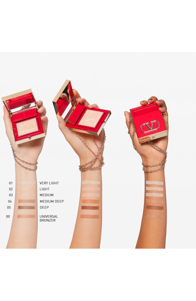 Valentino Go-Clutch Refillable Compact Finishing Powder Refill Pan, Alternate, color, 02 Light