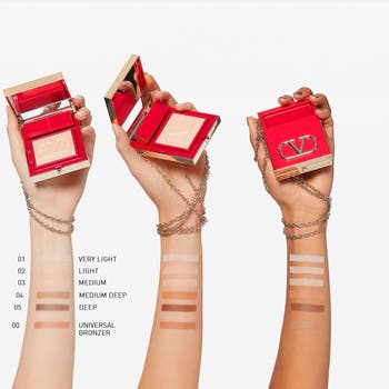 Valentino Go-Clutch Refillable Compact Finishing Powder | Nordstrom