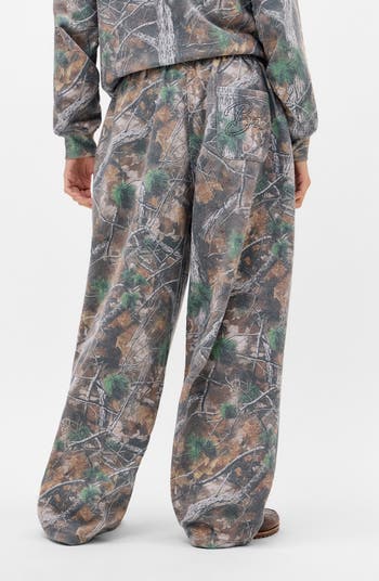 Oversize Camouflage Hoodie