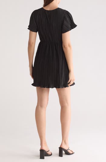 Twist Front Plissé Dress