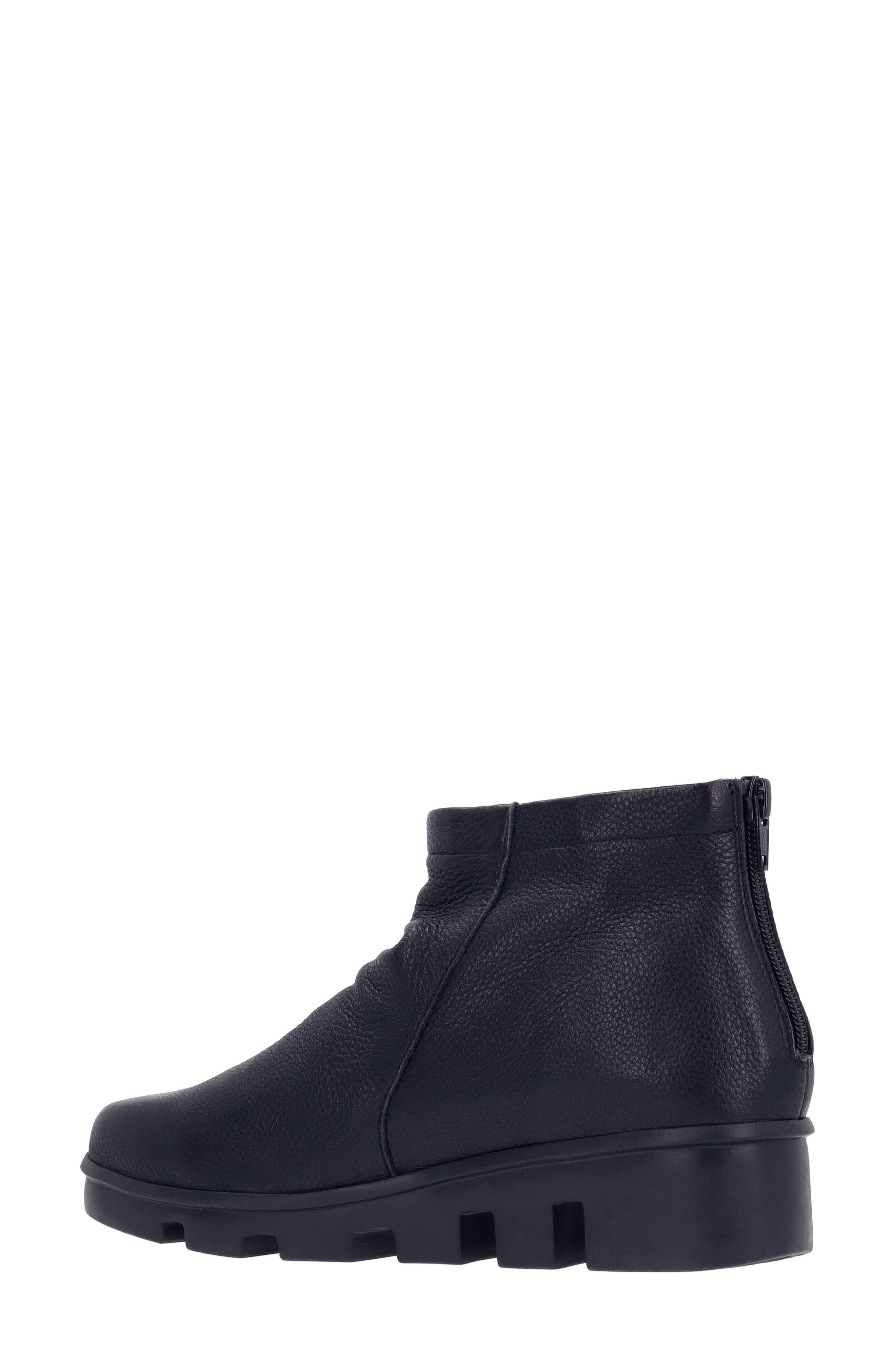 L'Amour des Pieds Hadirat Platform Wedge Bootie, Alternate, color, Black