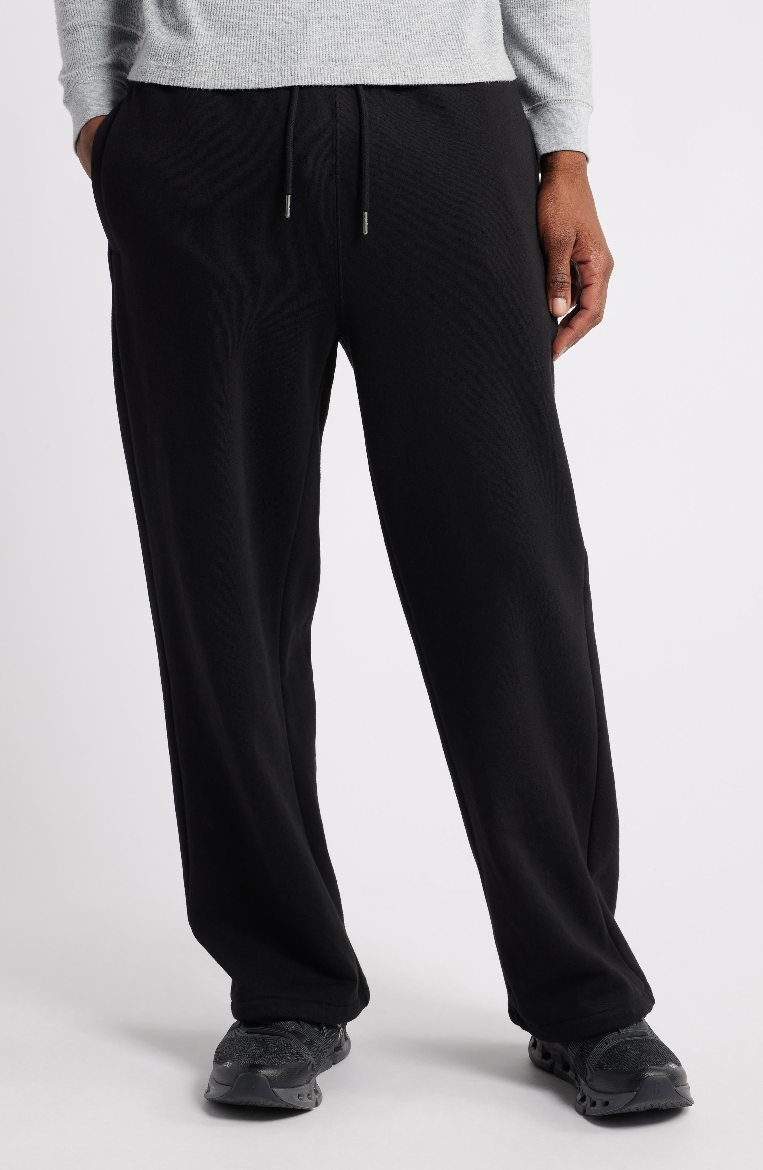 Alpha Industries Essential Drawstring Sweatpants in Black 