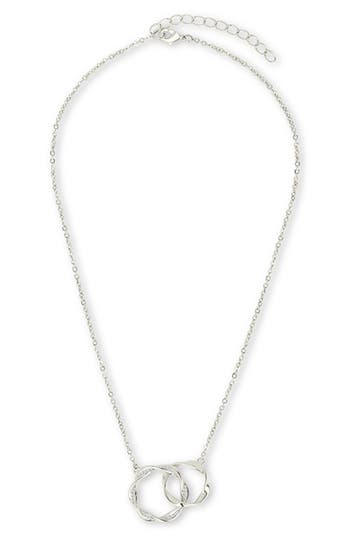 Sterling Forever Lenora Interlocking Pendant Necklace In Silver