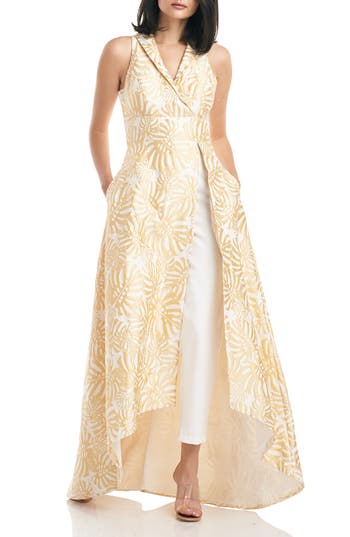 Kay Unger Eugenia Walk Thru Sleeveless Gown In Butter