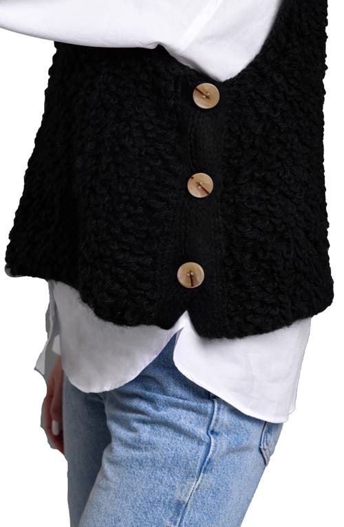 Saachi Buttoned Sweater Vest In Black