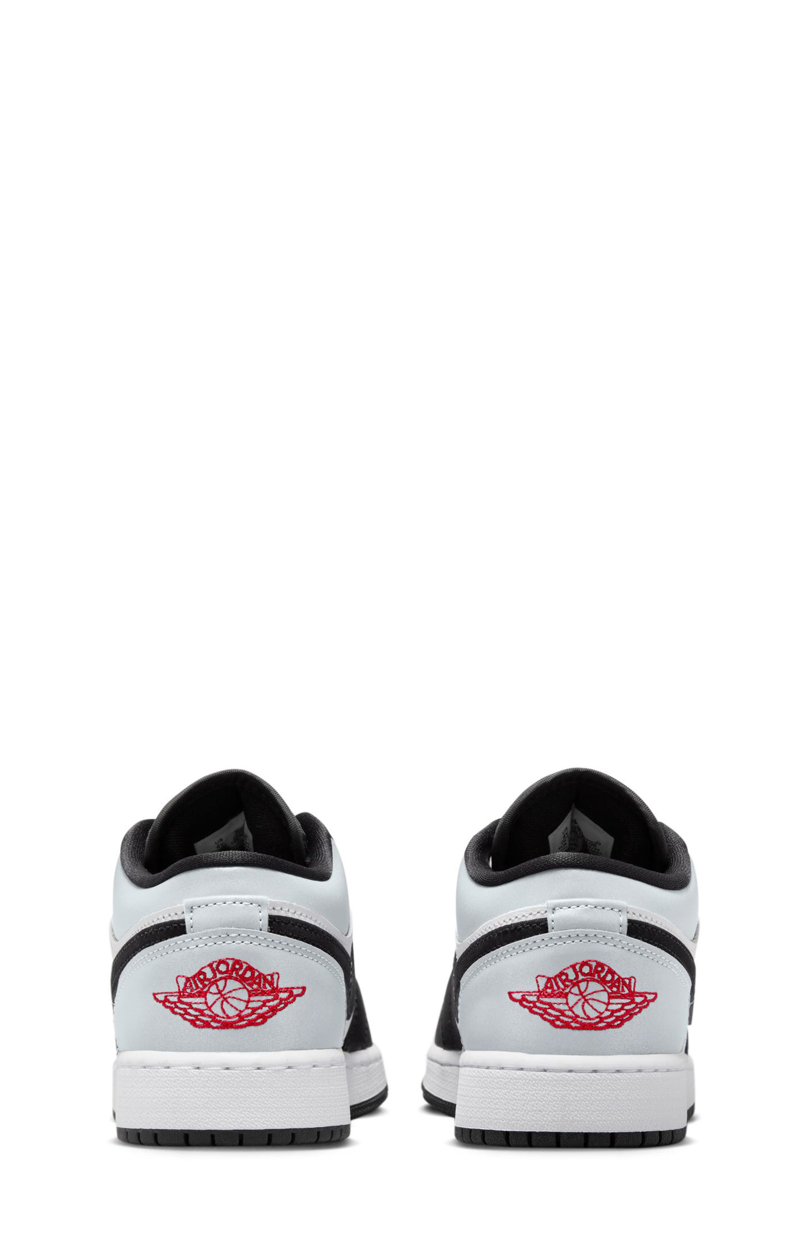 Jordan Air Jordan 1 Low SE Basketball Sneaker, Alternate, color, 