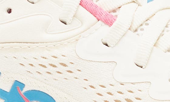 Обувь HOKA Bondi 9 Running Shoe — фото 7