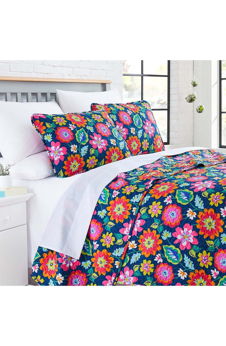 SOUTHSHORE FINE LINENS Luxury Collection Oversized Quilt 3-Piece Set, Alternate, color,