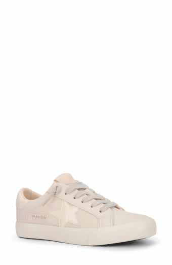 Grande Low Lace Up Sneaker