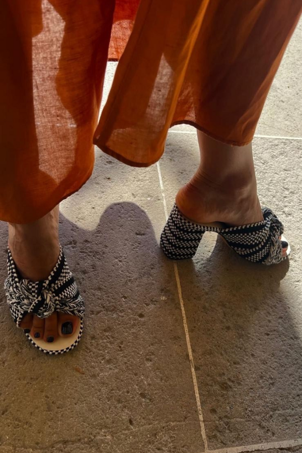 Amambaih Sol Heel Mules, Alternate, color, Ivory Black