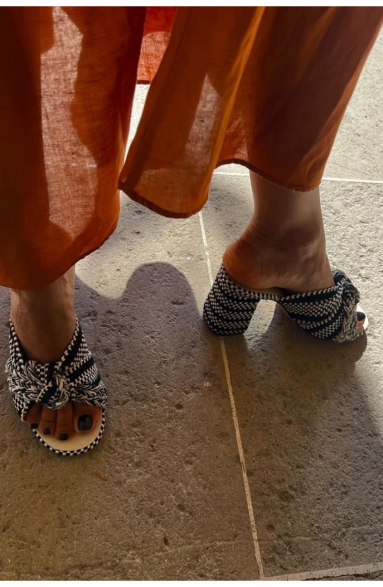 Amambaih Sol Heel Mules, Alternate, color, Ivory Black